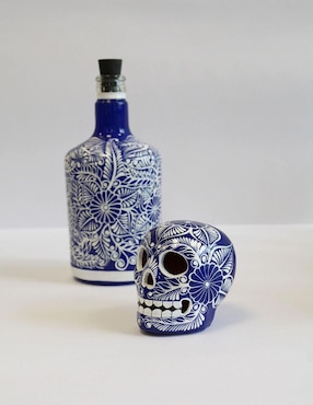 Licorera Mexskeletons Mezcal forma irregular