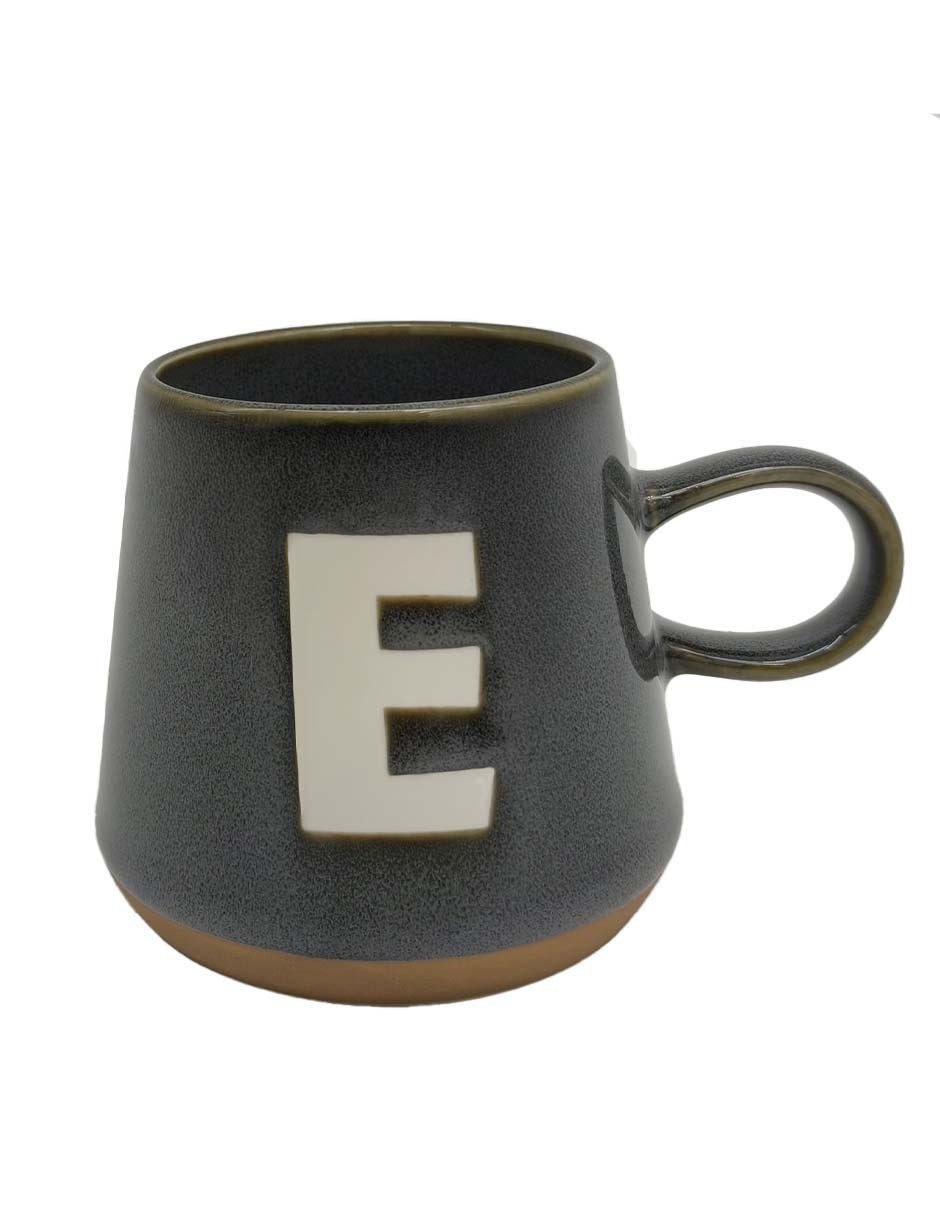Taza americana letra E