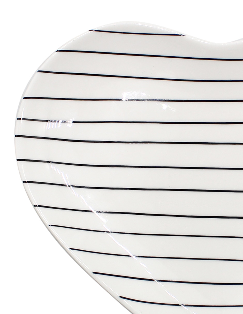 Plato B&W de porcelana 4